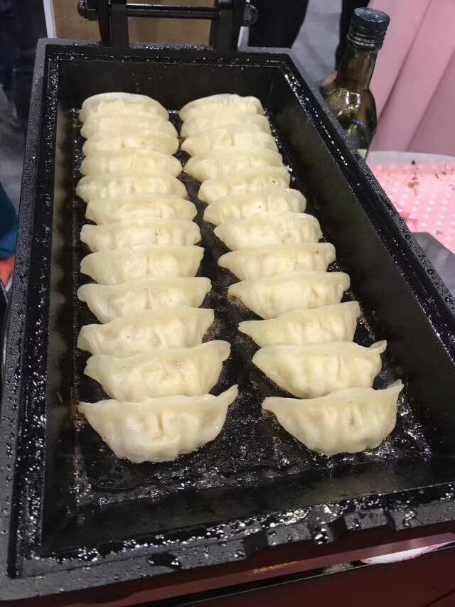 特注寸法 東亜工業 TOA 小型餃子機 自動餃子製造機 餃子革命 MA-G-1030